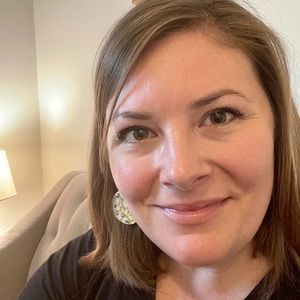 Meet your Posher, Renee